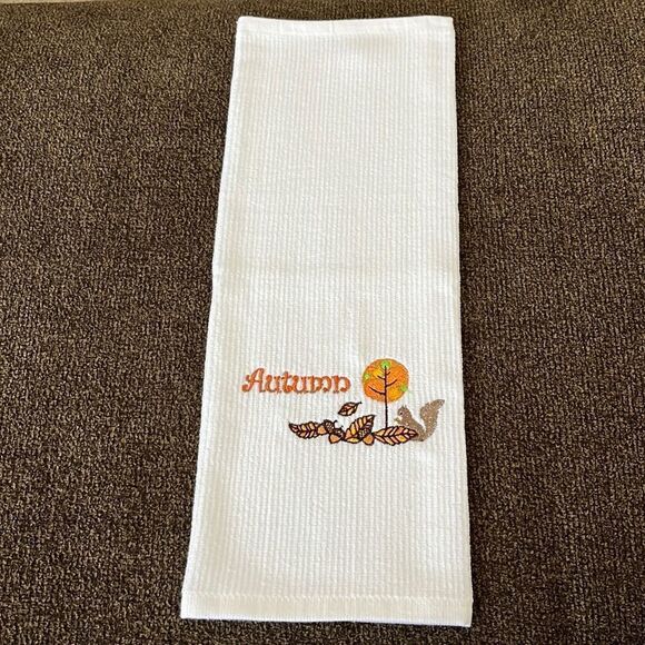 Autumn Custom Embroidered White Cotton Barmop Towel - Picture 2 of 8